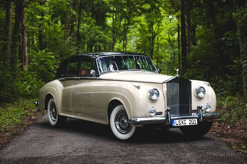 1961 Rolls-Royce SILVER CLOUD LWB