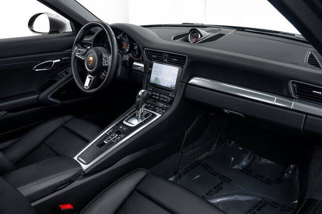 2017 Porsche 911 Carrera S