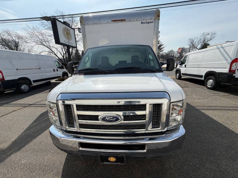 2011 Ford E-Series E-350 SD