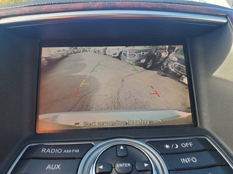 2011 Infiniti G25 Sedan x