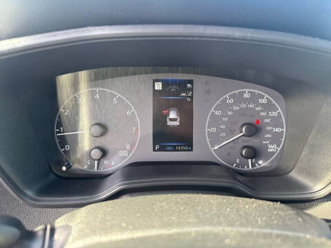 2025 Toyota Corolla Cross LE