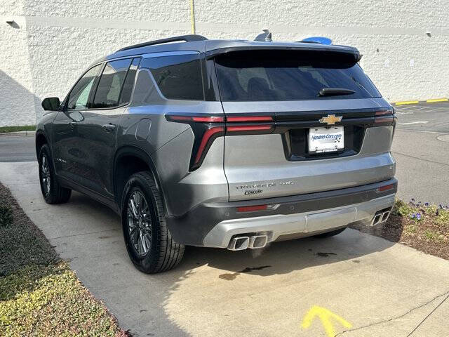 2024 Chevrolet Traverse LT