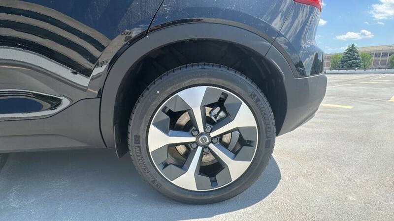 2026 Volvo XC40 B5 Plus