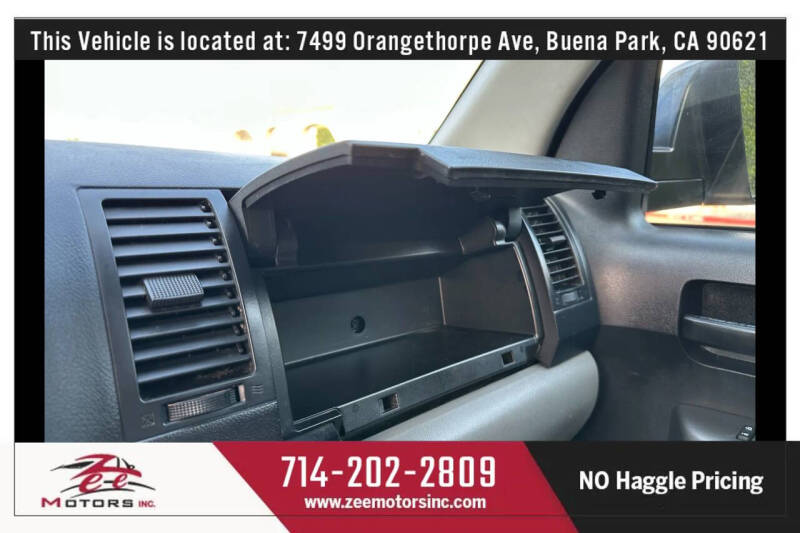 2016 Toyota Sequoia SR5