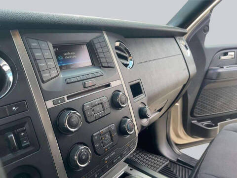 2017 Ford Expedition XL Fleet