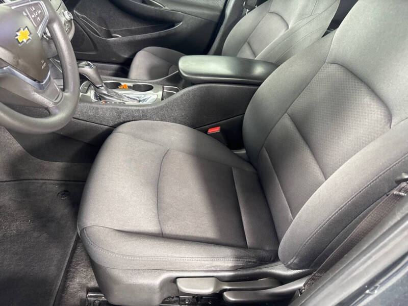 2018 Chevrolet Malibu LS