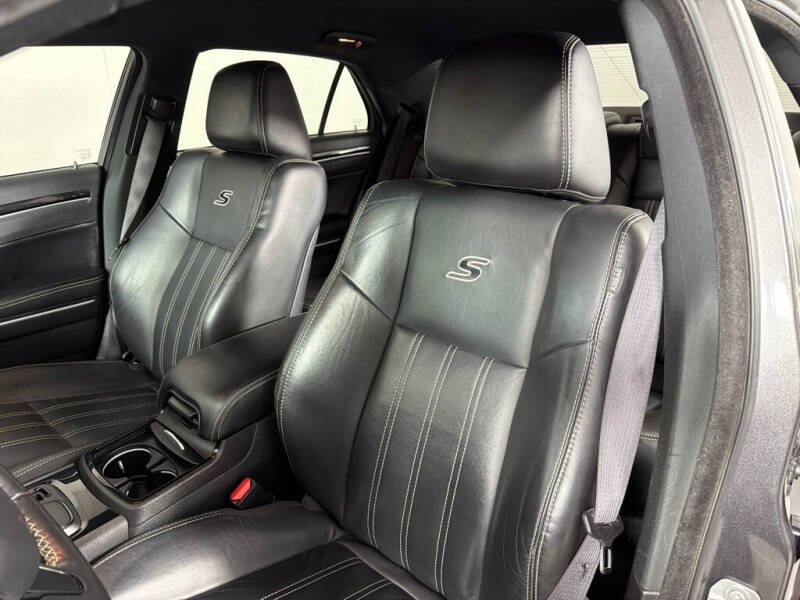 2021 Chrysler 300 S V6