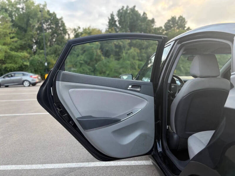 2016 Hyundai Accent SE