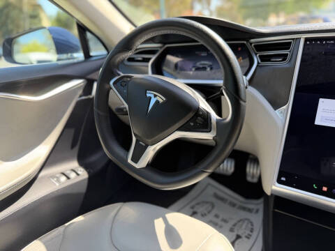 2013 Tesla Model S Performance