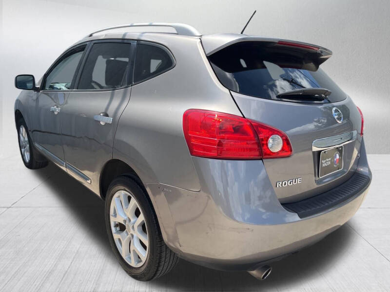 2011 Nissan Rogue SV