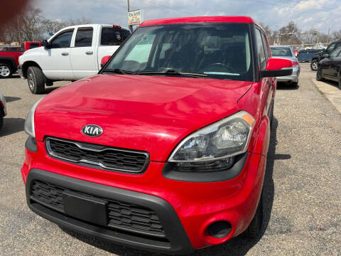 2013 Kia Soul +