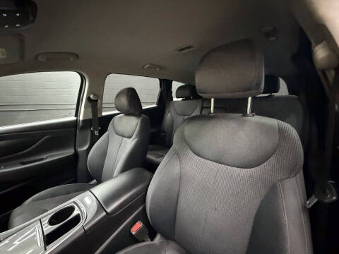 2023 Hyundai Santa Fe SE