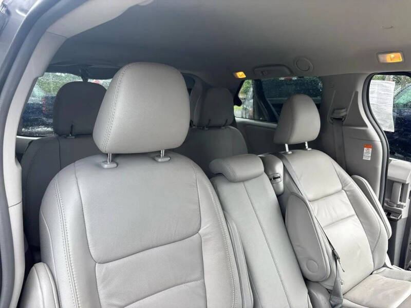 2017 Toyota Sienna
