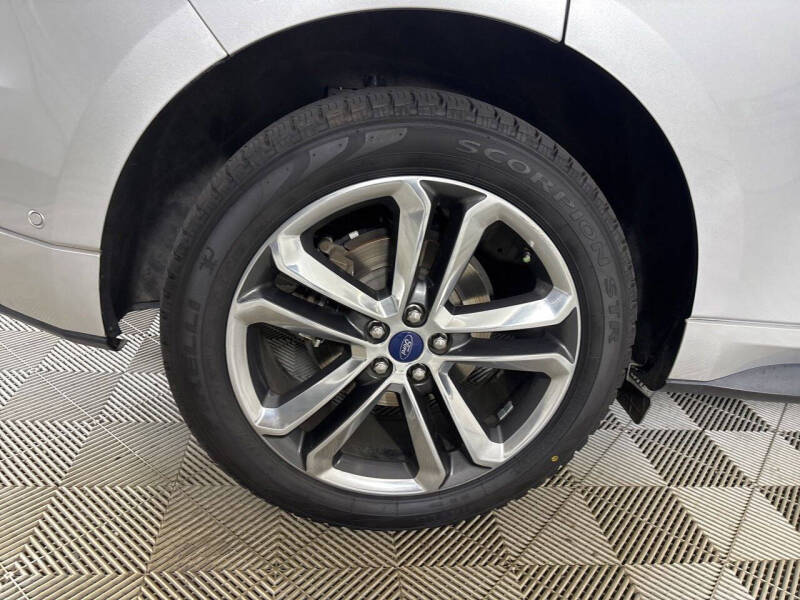 2018 Ford Edge Sport