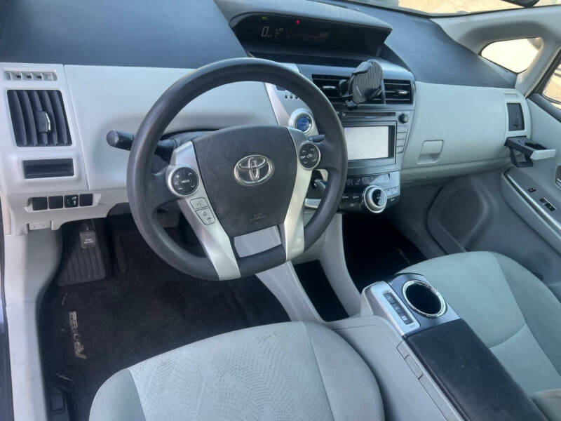 2013 Toyota Prius v Three