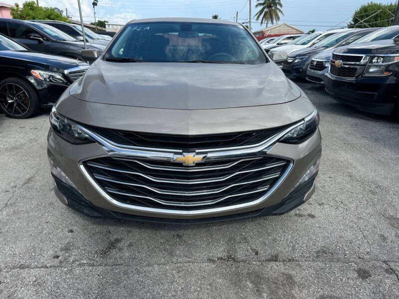 2022 Chevrolet Malibu for sale at Molina Auto Sales in Hialeah FL