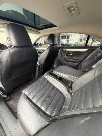 2009 Volkswagen CC VR6 4Motion