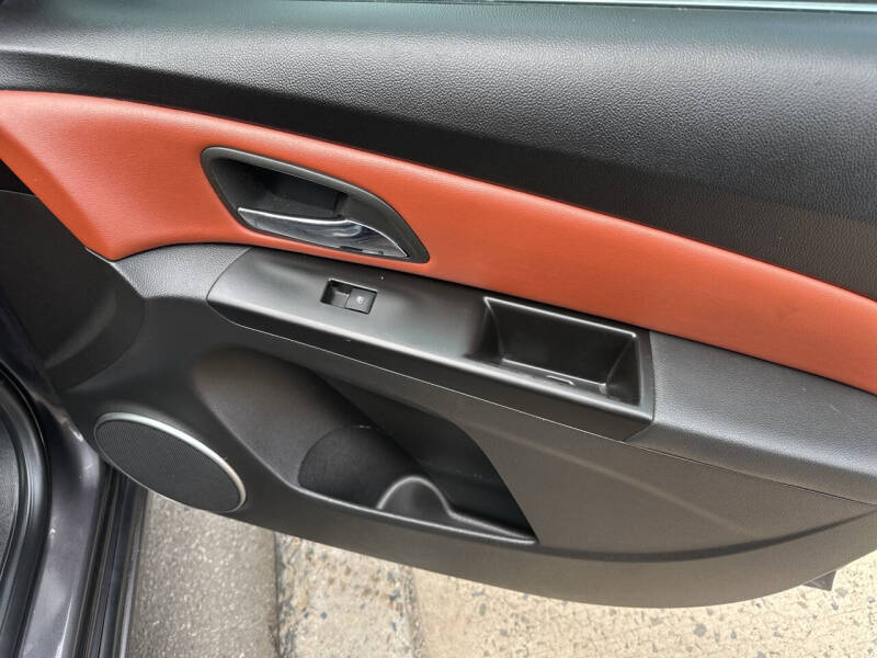 2011 Chevrolet Cruze LT