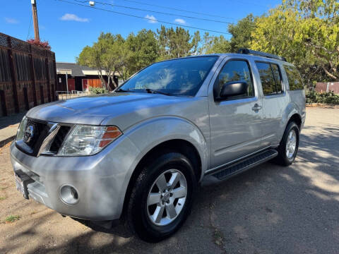 2012 Nissan Pathfinder S