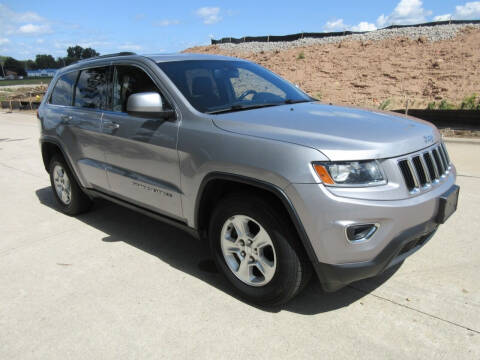 2014 Jeep Grand Cherokee for sale at Fox River Motors, Inc in Green Bay WI