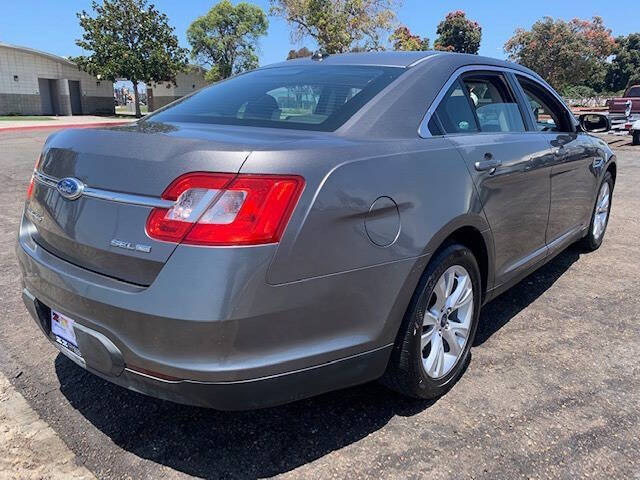 2011 Ford Taurus SEL