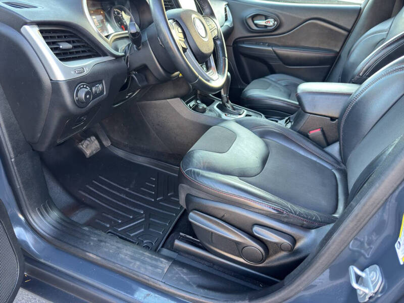 2017 Jeep Cherokee Trailhawk