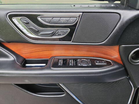 2018 Lincoln Navigator Select