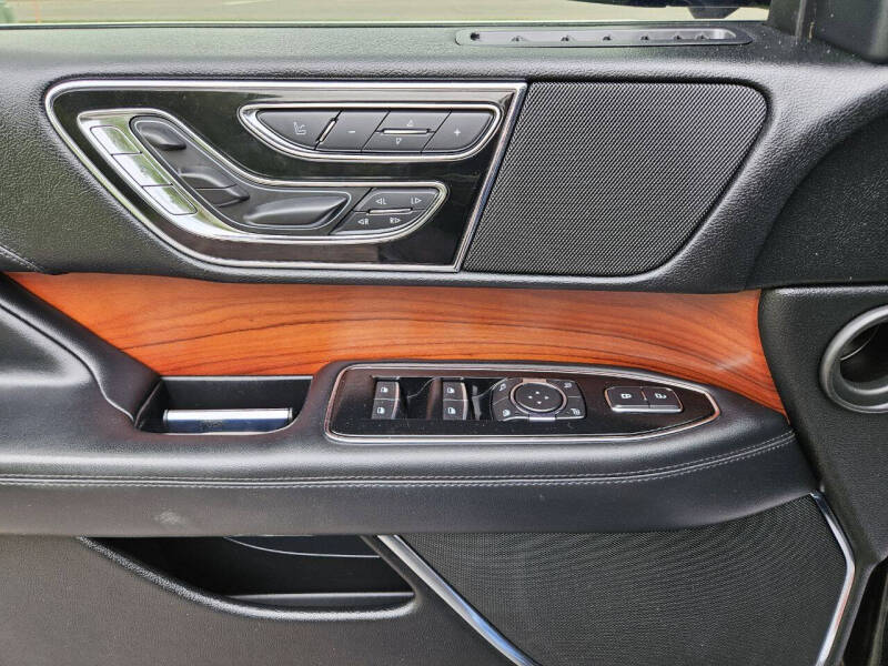 2018 Lincoln Navigator Select