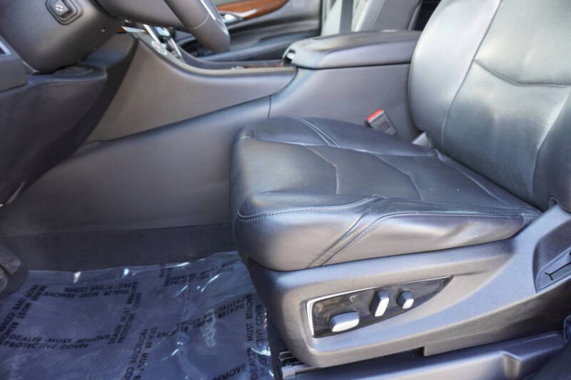 2020 Cadillac Escalade ESV Luxury