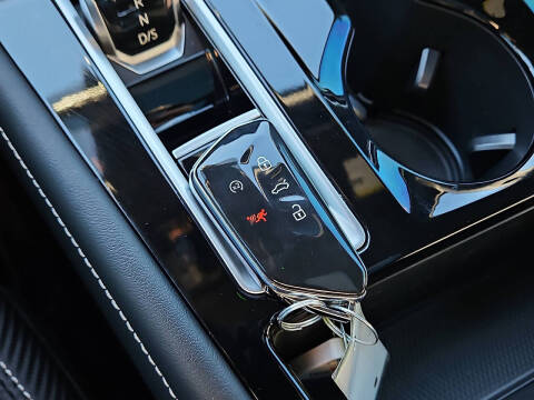 2024 Volkswagen Atlas Cross Sport SE