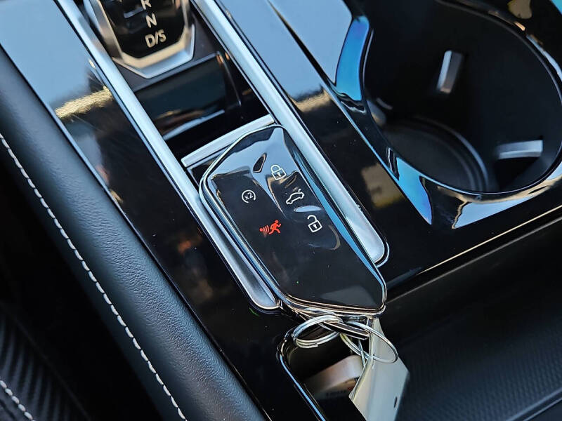 2024 Volkswagen Atlas Cross Sport SE