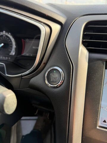 2017 Ford Fusion SE