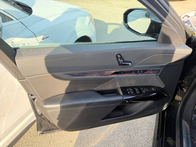 2024 BMW 7 Series 740i