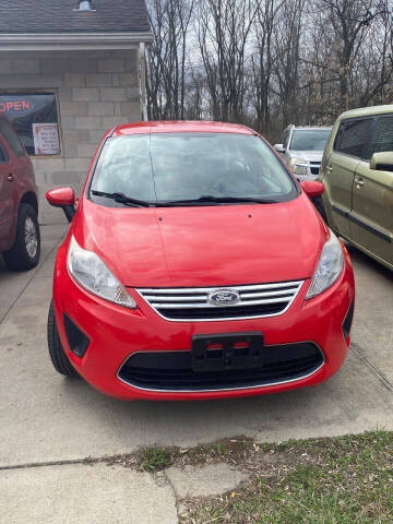 2012 Ford Fiesta for sale at B & T Auto Sales & Repair in Columbus OH