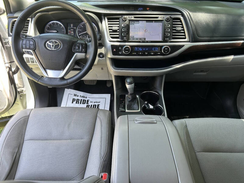2016 Toyota Highlander Limited
