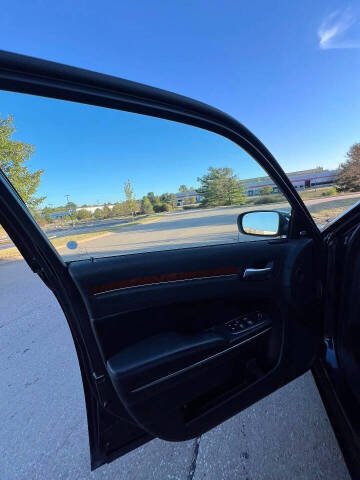 2012 Chrysler 300 Limited