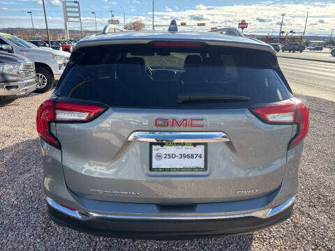 2024 GMC Terrain SLT