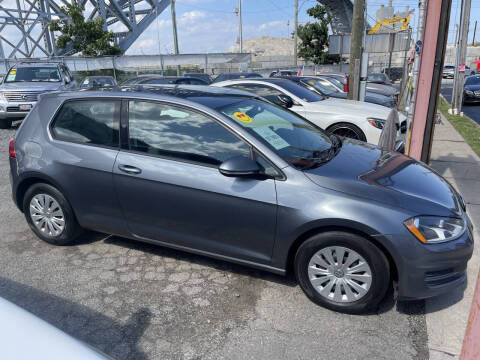 2015 Volkswagen Golf TSI S