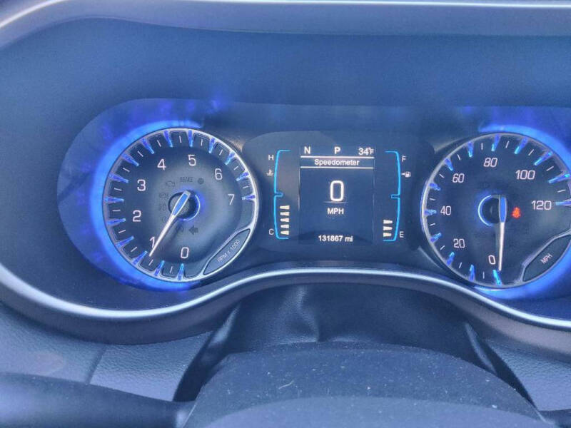 2017 Chrysler Pacifica Touring-L