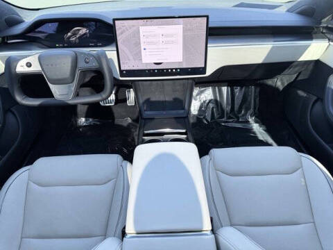 2023 Tesla Model S Plaid