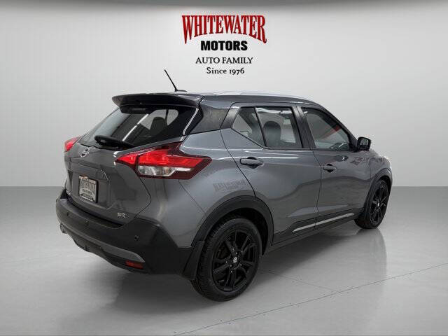 2020 Nissan Kicks SR