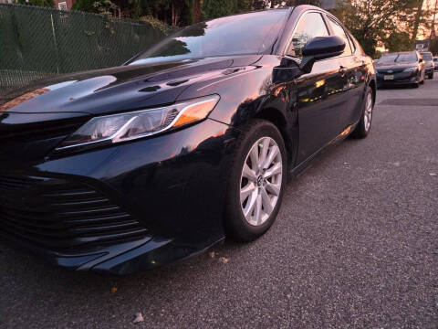 2018 Toyota Camry for sale at Motor Treasure in Bridgeton NJ