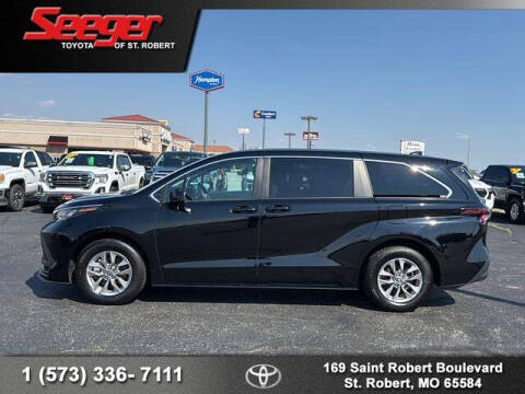2024 Toyota Sienna LE 8-Passenger