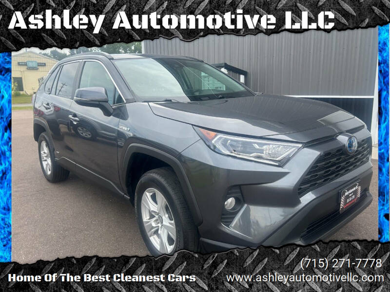 2020 Toyota RAV4 XLE's photo