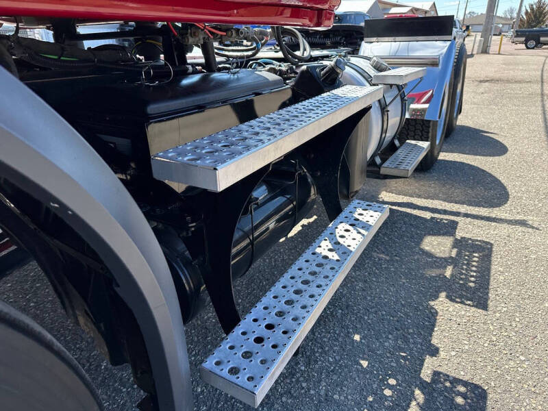 2019 Freightliner Cascadia