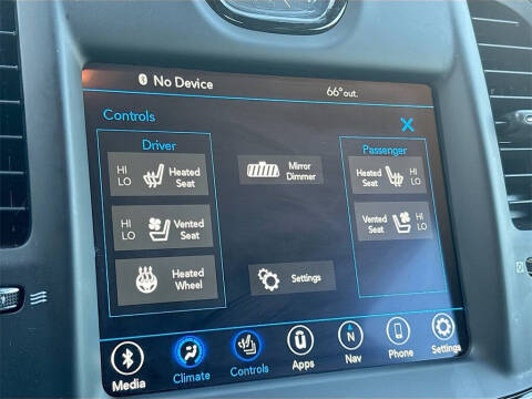 2023 Chrysler 300 S V8