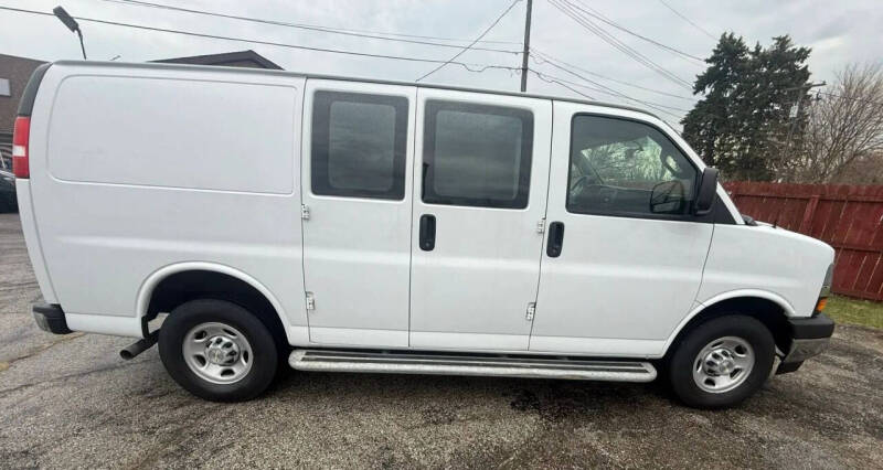 2024 Chevrolet Express 2500