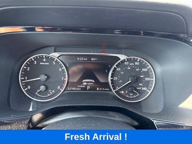 2025 Nissan Pathfinder SV