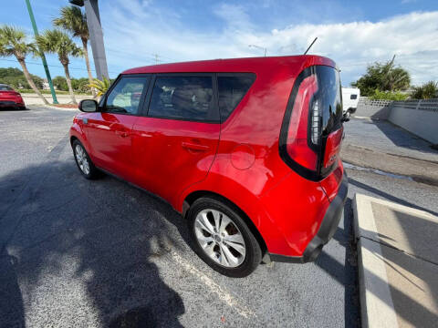 2015 Kia Soul +