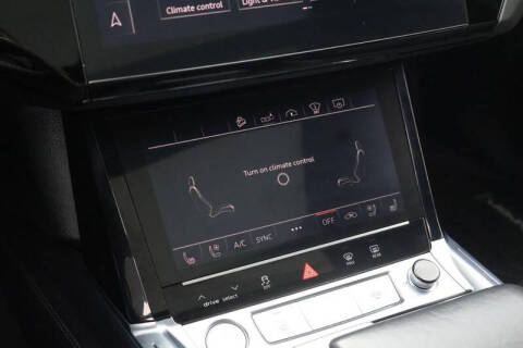 2019 Audi e-tron quattro Prestige